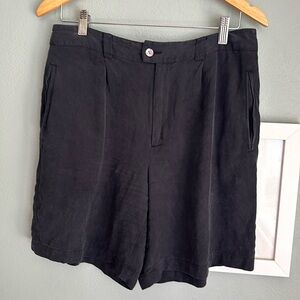 Vintage Tommy Bahama 100% silk shorts, size 10, black